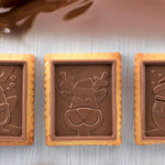 Načítať obrázok do zobrazovača galérie, Silikónová forma a vykrajovátko na keksíky s čokoládou - hranatá
