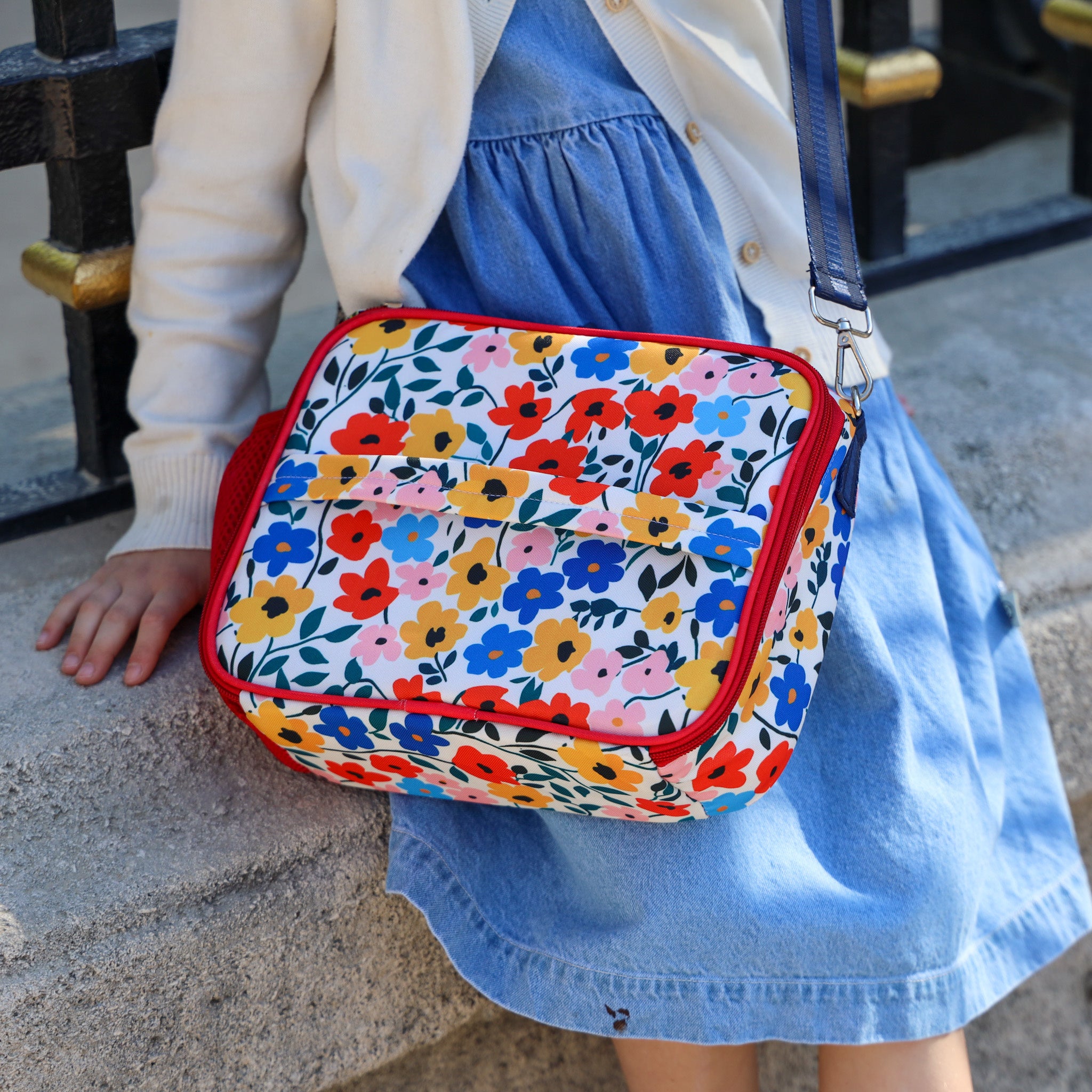 Yumbox termo izolačná taška na lunchbox s popruhom  - Makové kvietky