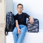 Načítať obrázok do zobrazovača galérie, MontiiCo - Školský ruksak KAMUFLÁŽ len 700g!
