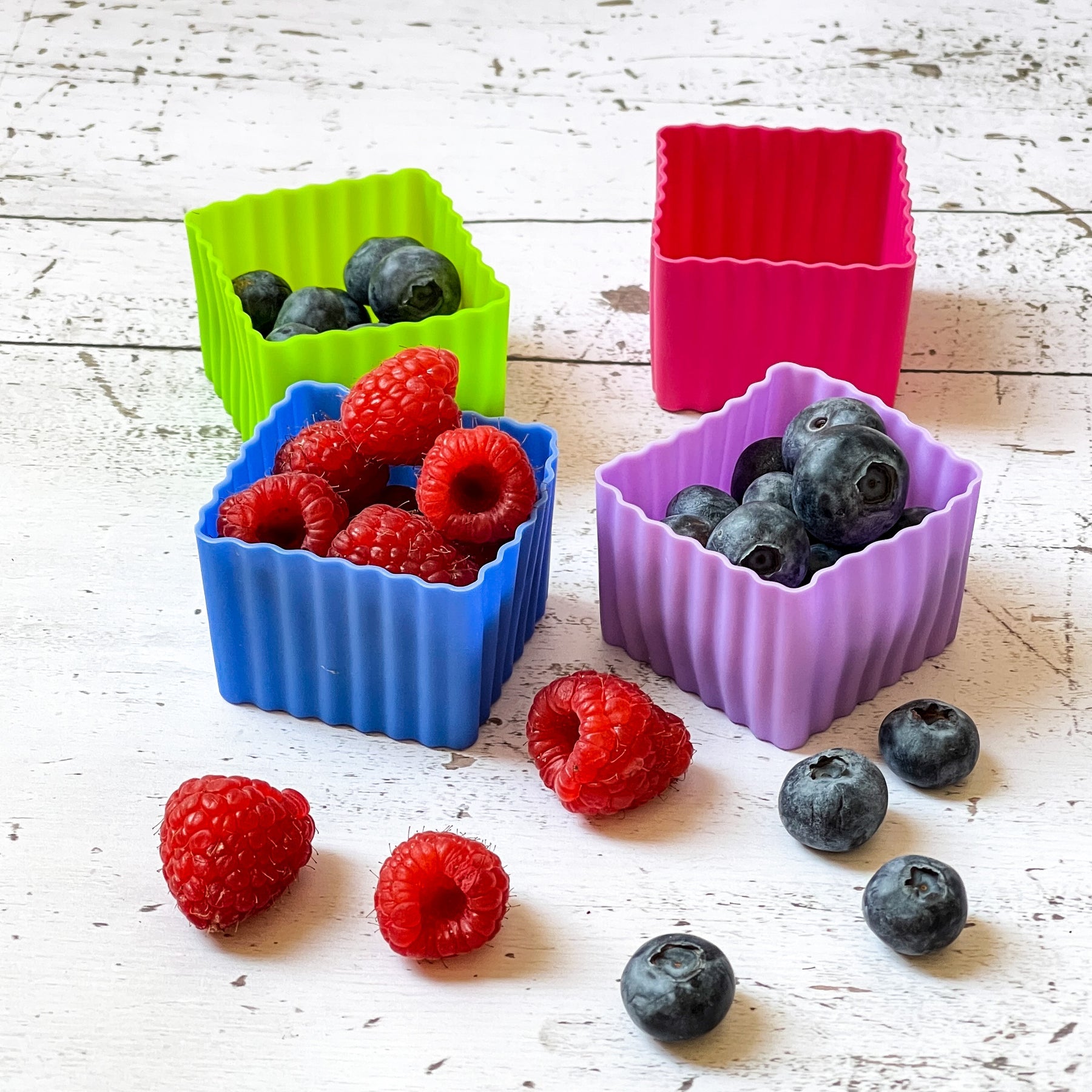 Yumbox CUBES - sada 8 štvorcových silikónových formičiek