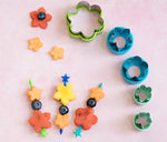 Načítať obrázok do zobrazovača galérie, Sada 5 nerezových vykrajovátok Kvietky
