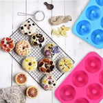 Načítať obrázok do zobrazovača galérie, Silikónová forma na donuty ružová
