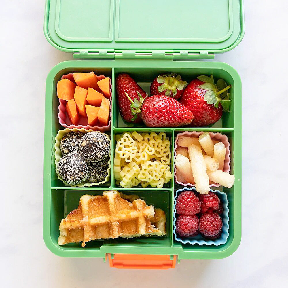 Sada 3 štvorcových silikónových formičiek svetlo modrá Little Lunch Box Co